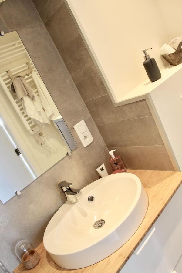 Studio Tout Neuf. Court Sejour, Loisirs, Professionnel Chaudfontaine Exterior photo